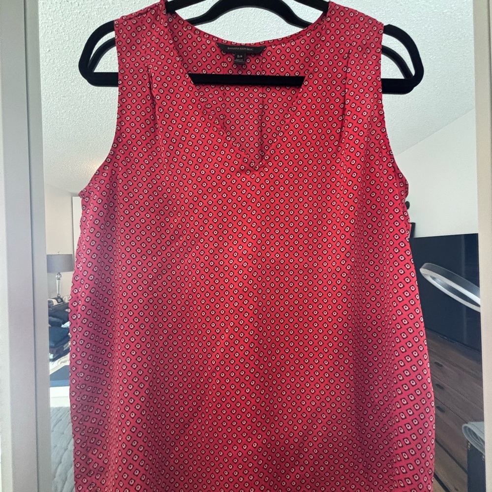 Banana Republic Orange Geometric V-neck Sleeveless Top